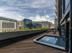 Luxury City Living - 1 Bedroom with balcony
